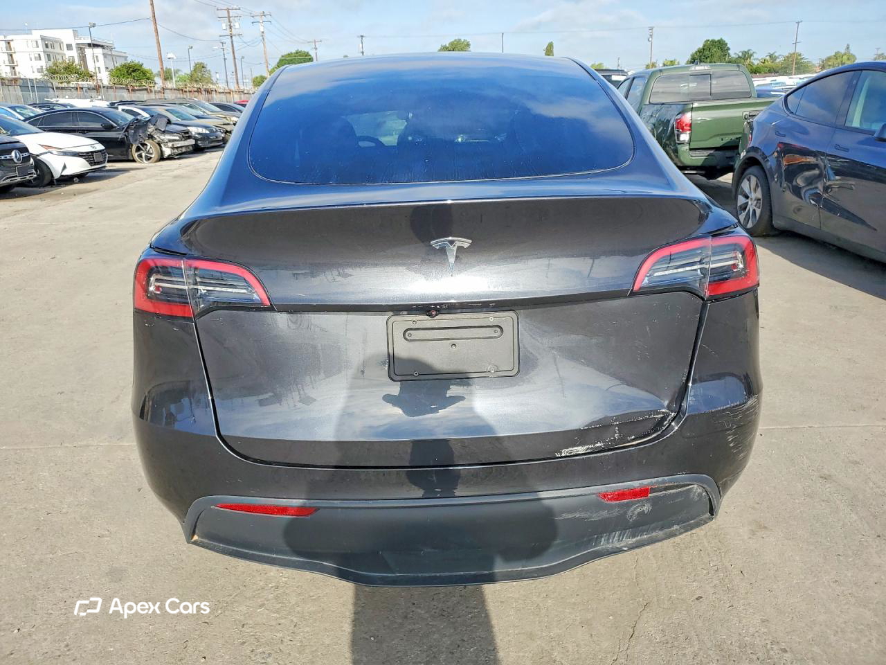 Tesla Model Y 2024