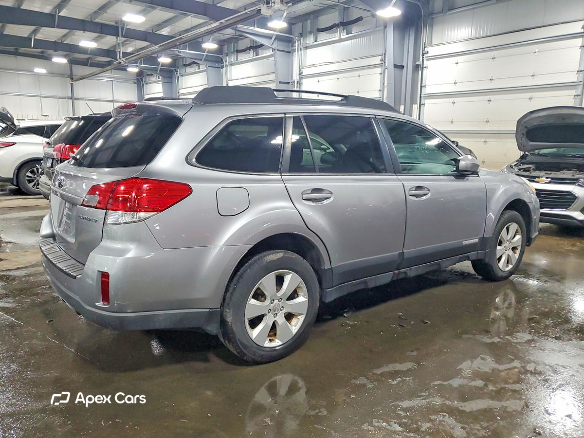 Subaru Outback 2011