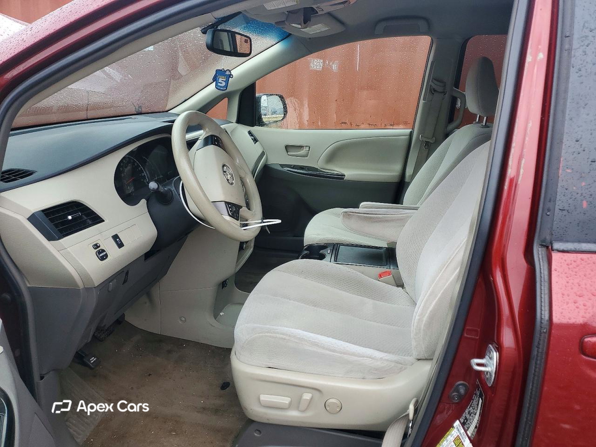 Toyota Sienna 2014