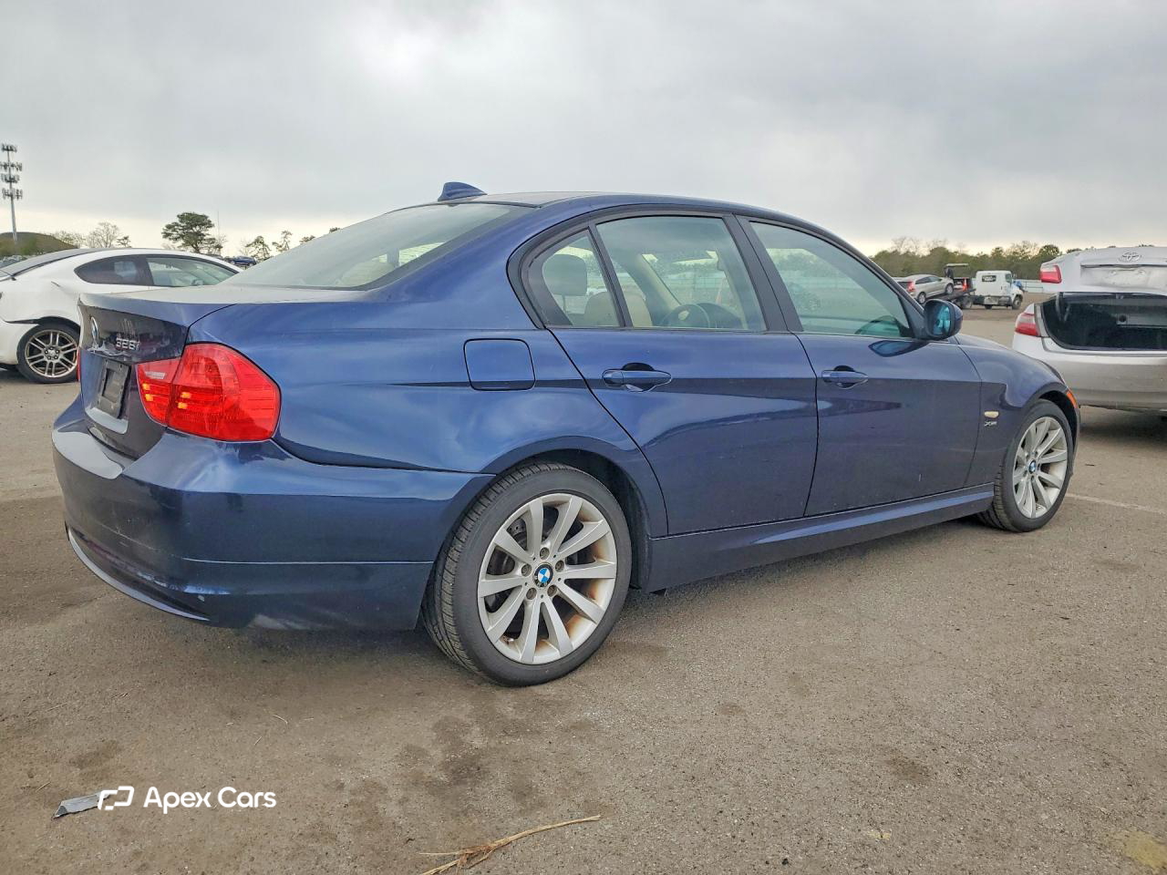BMW Series 3 2011