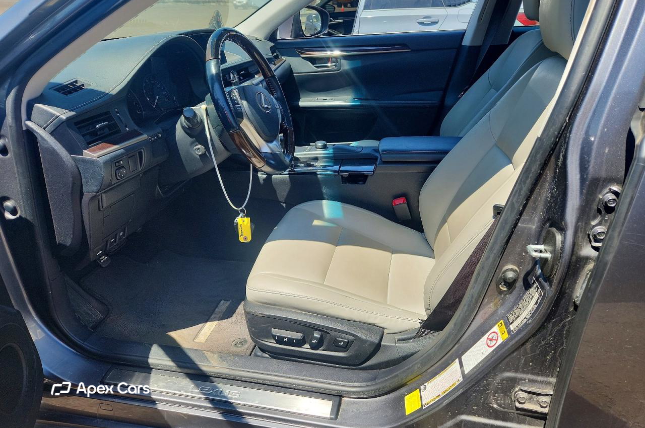 Lexus ES 2013