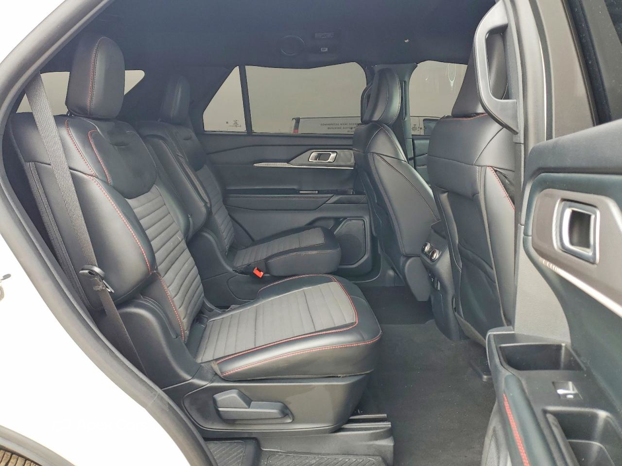 Ford Explorer 2025