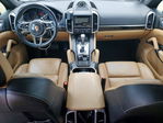 Porsche Cayenne 2016