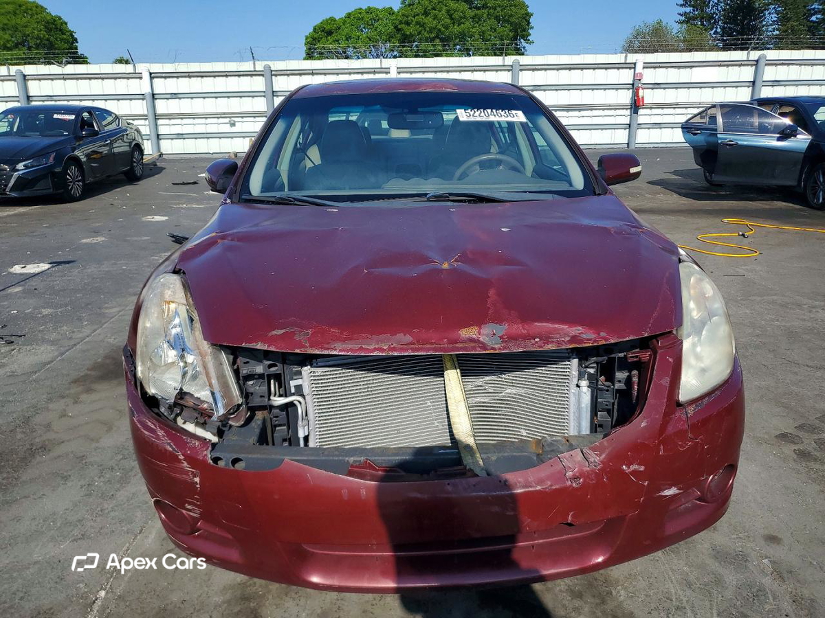 Nissan Altima 2011