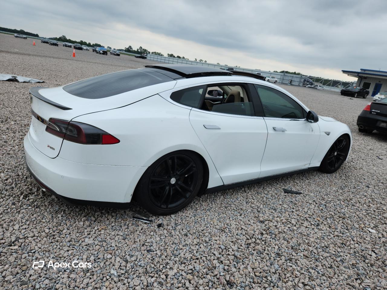 Tesla Model S 2013
