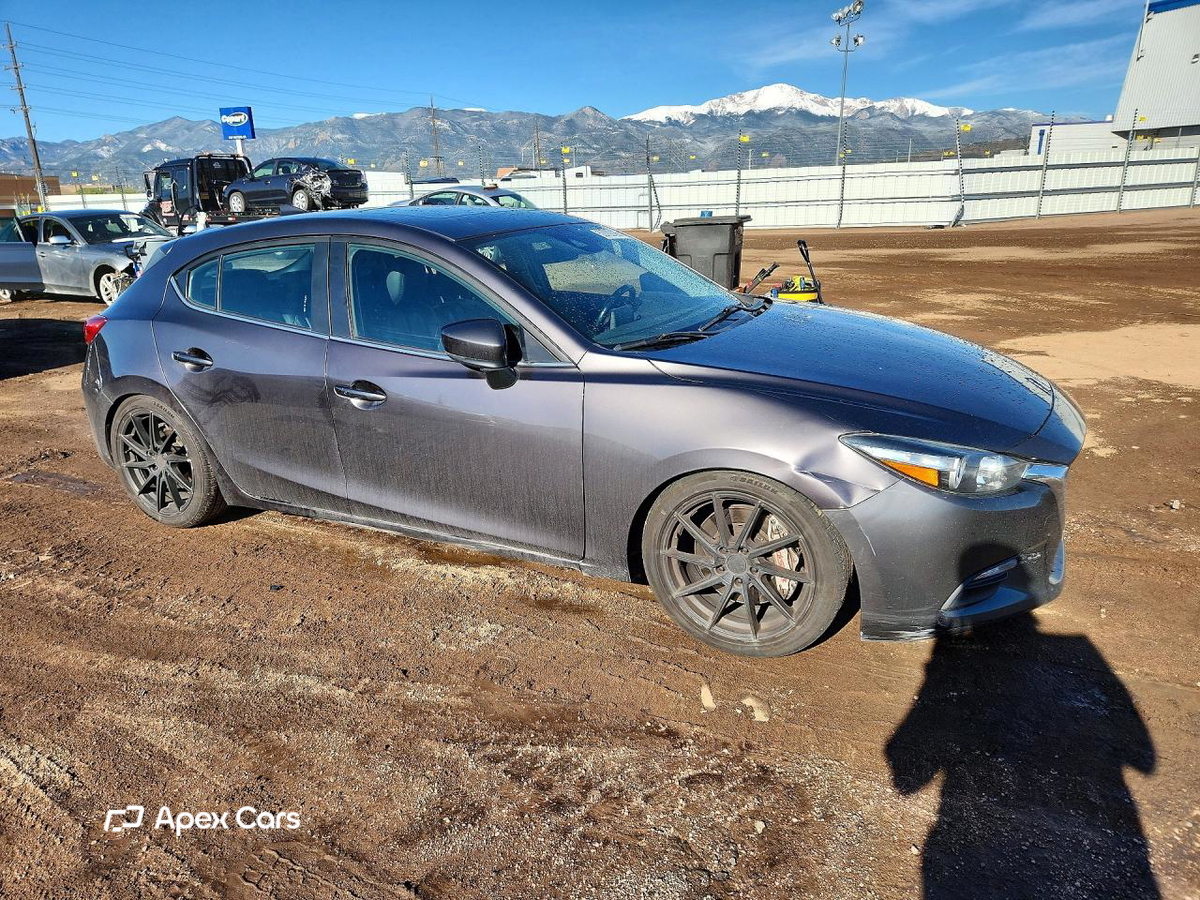 Mazda 3 2018