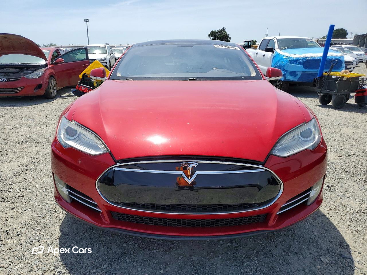 Tesla Model S 2013