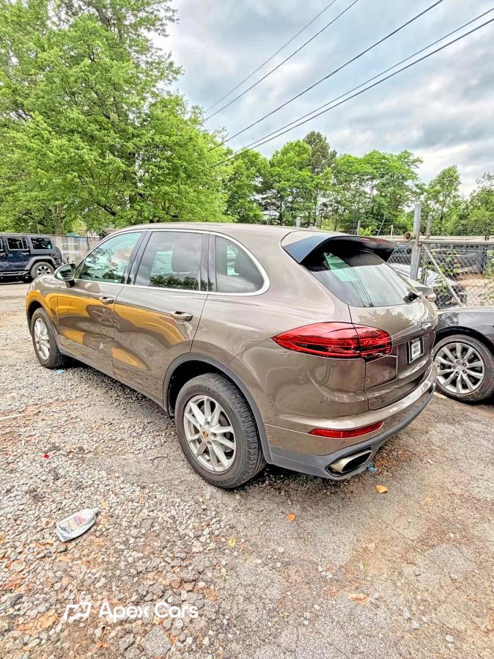 Porsche Cayenne 2016