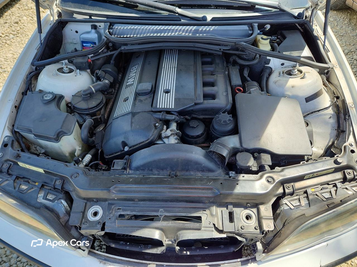 BMW Series 3 2004