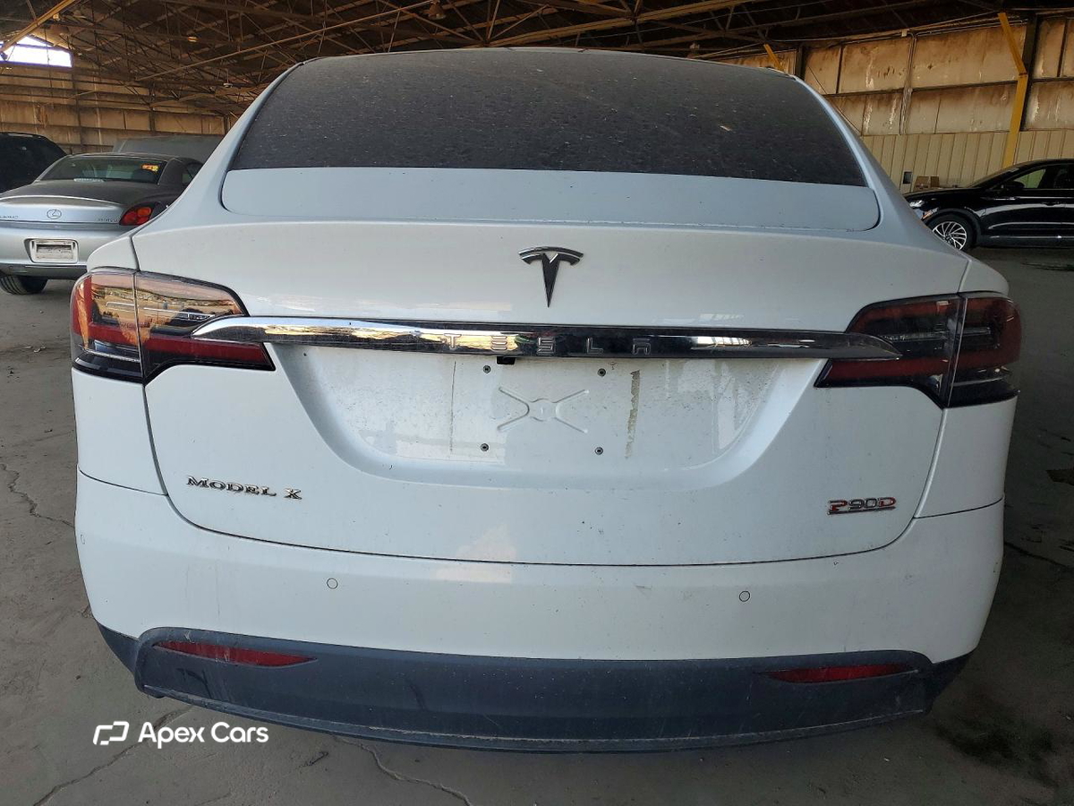 Tesla Model X 2016
