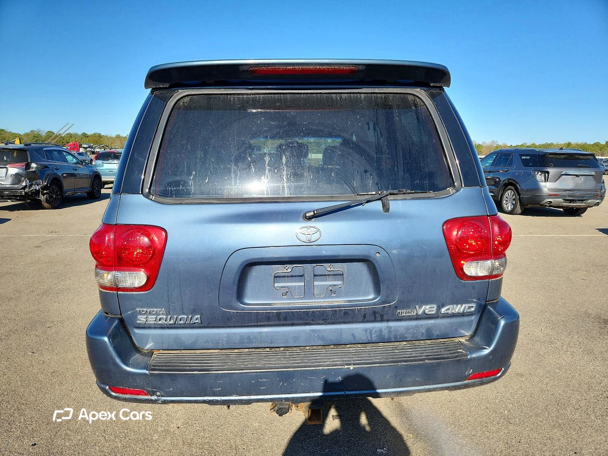 Toyota Sequoia 2005