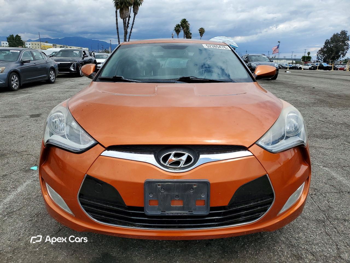 Toyota Veloster 2013