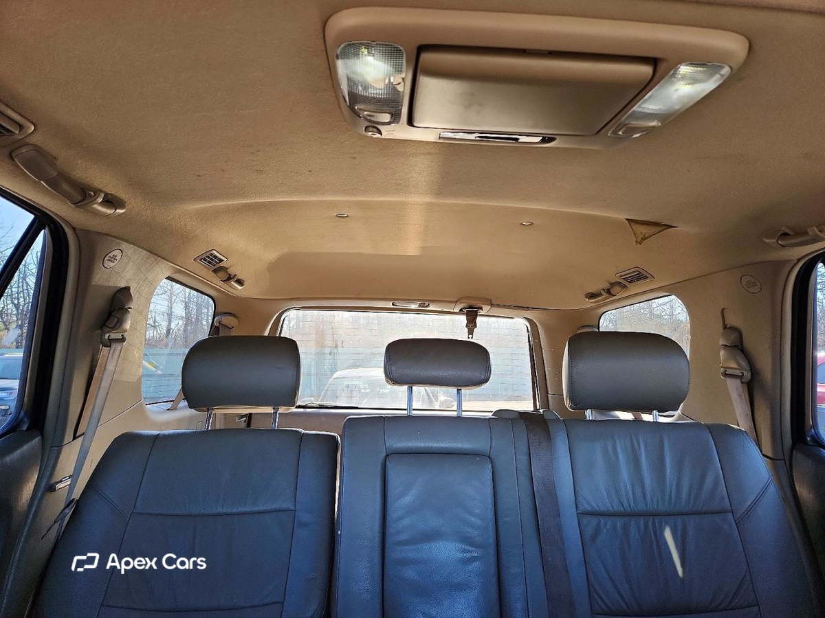 Toyota Sequoia 2005