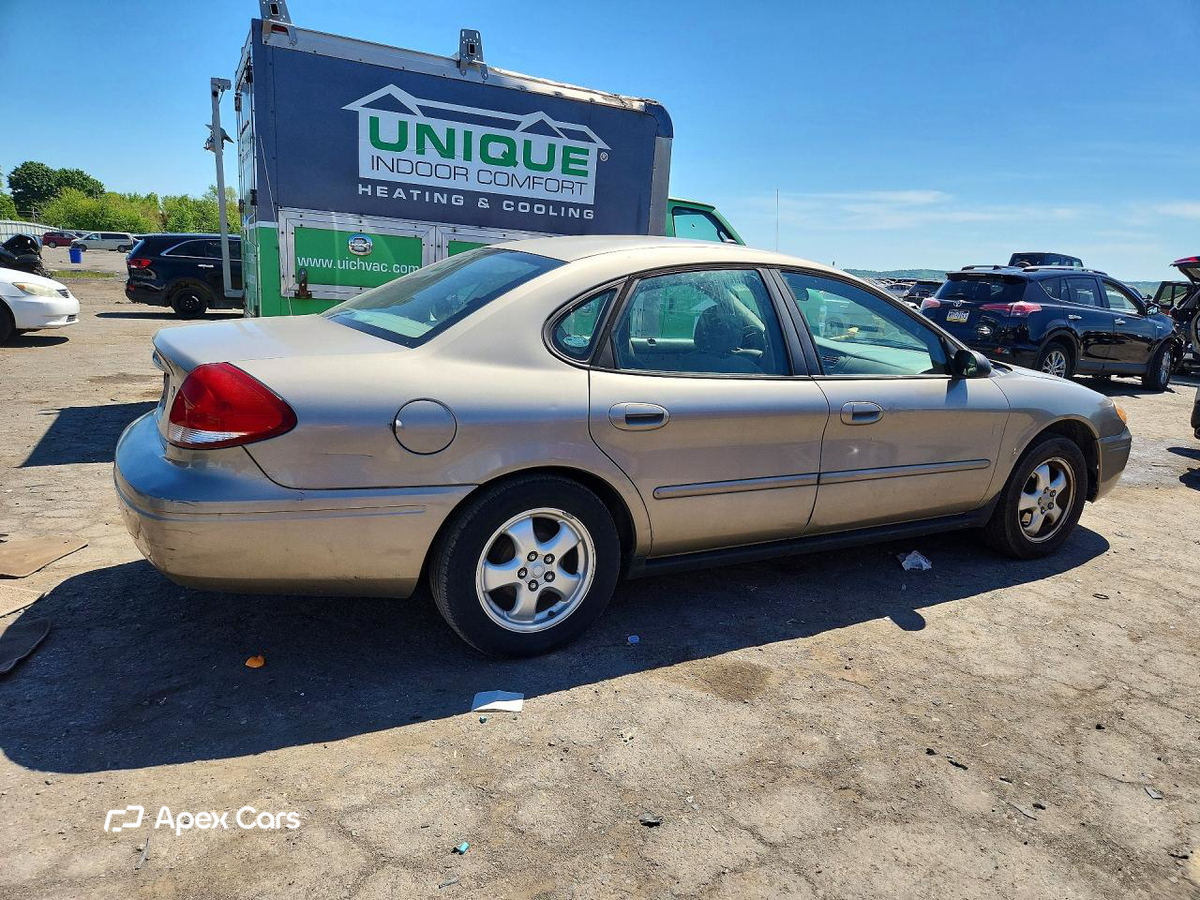 Ford Taurus 2004