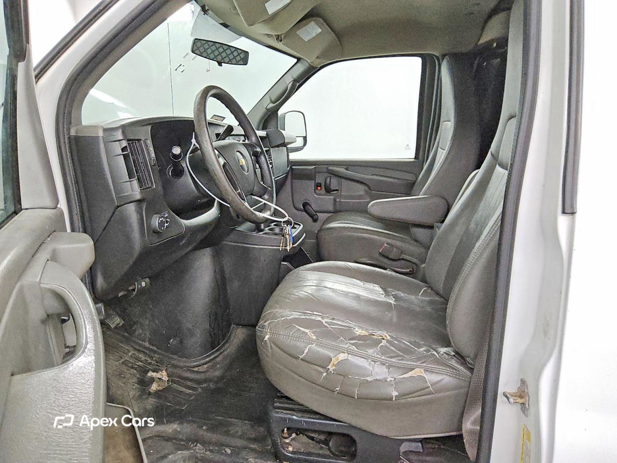 Chevrolet Express 2012