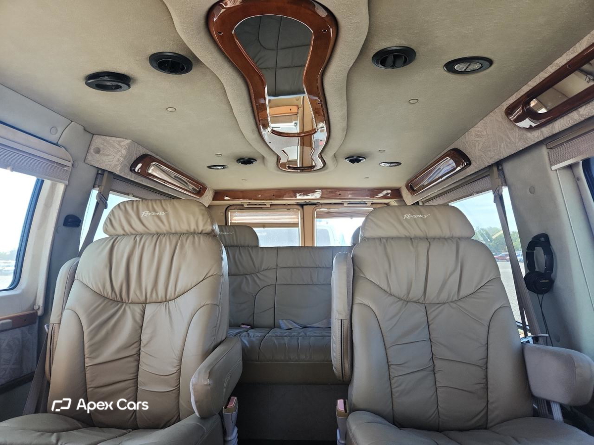 Dodge RAM Van 2000