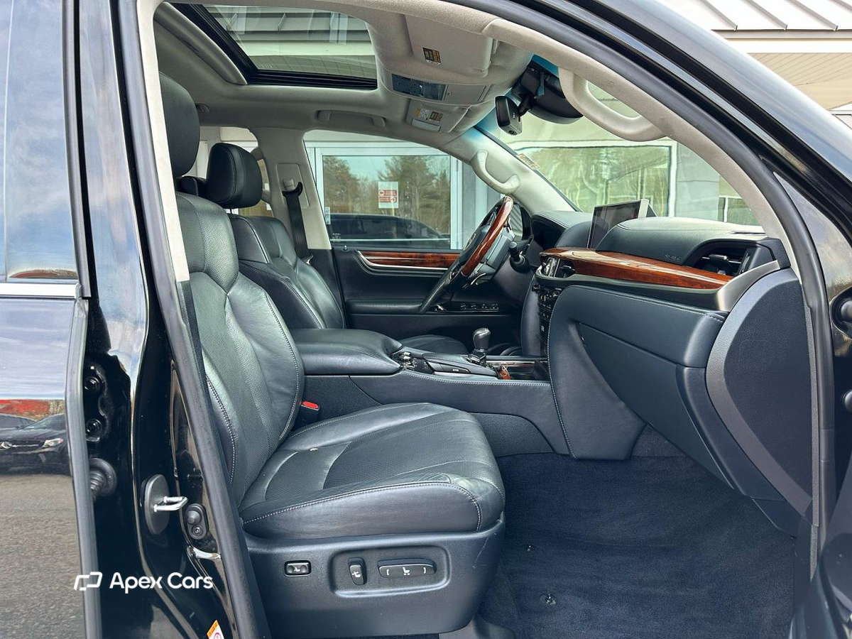 Lexus LX 2018