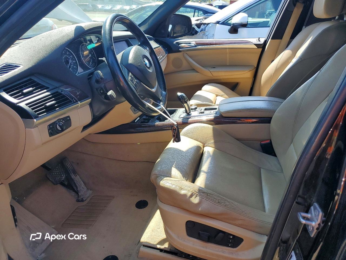 BMW X5 2011