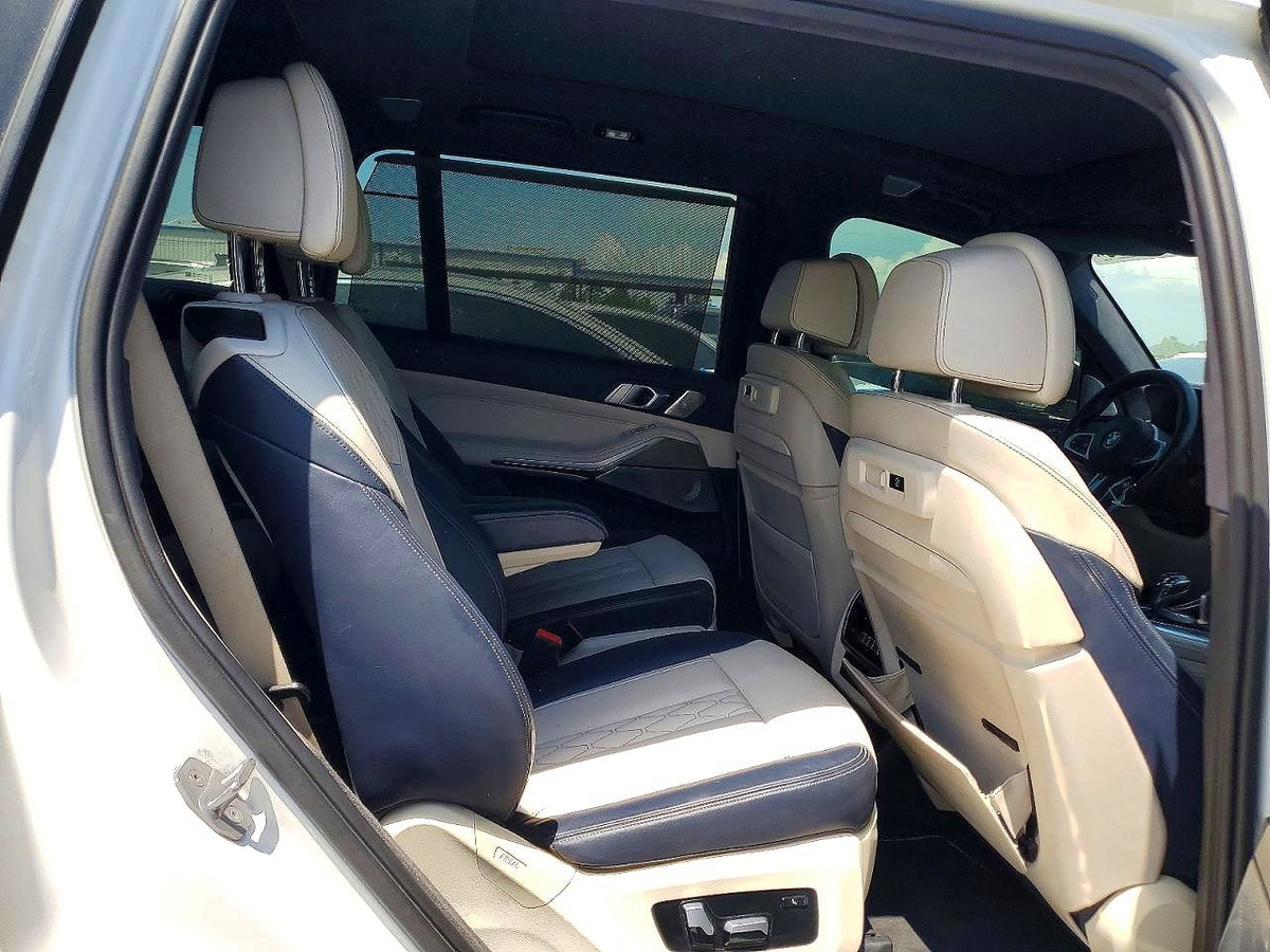 BMW X7 2019