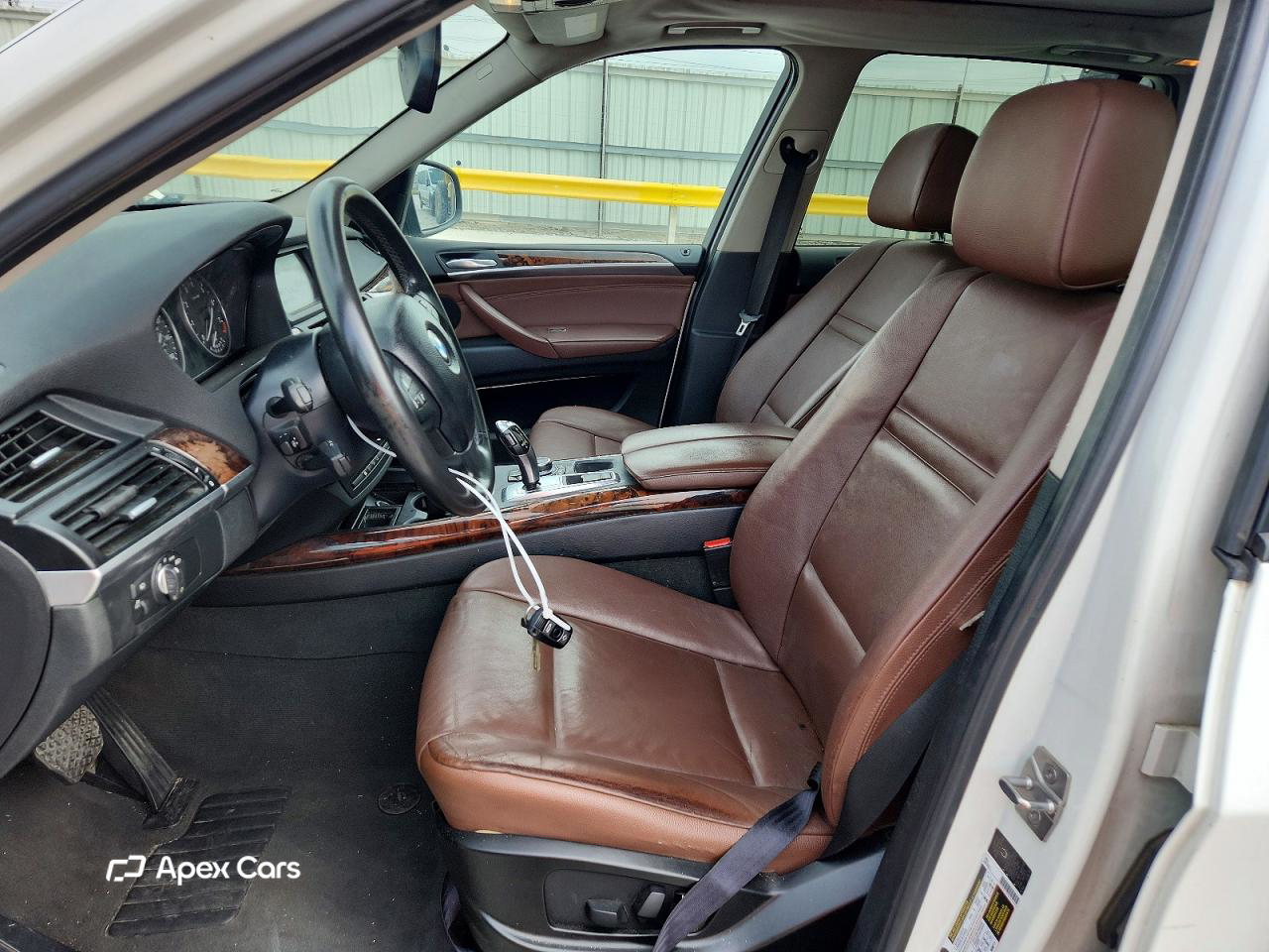 BMW X5 2011