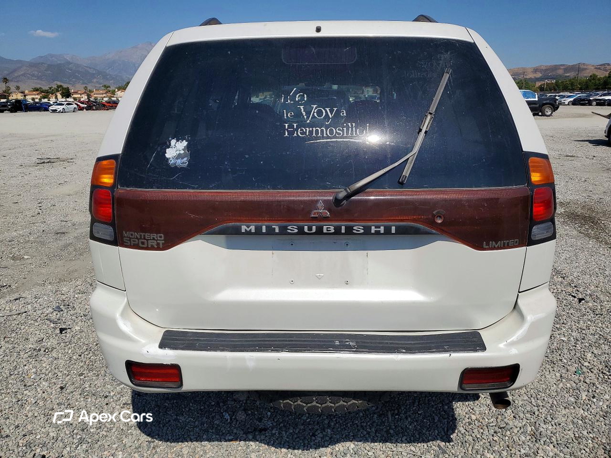 Mitsubishi Montero 2003
