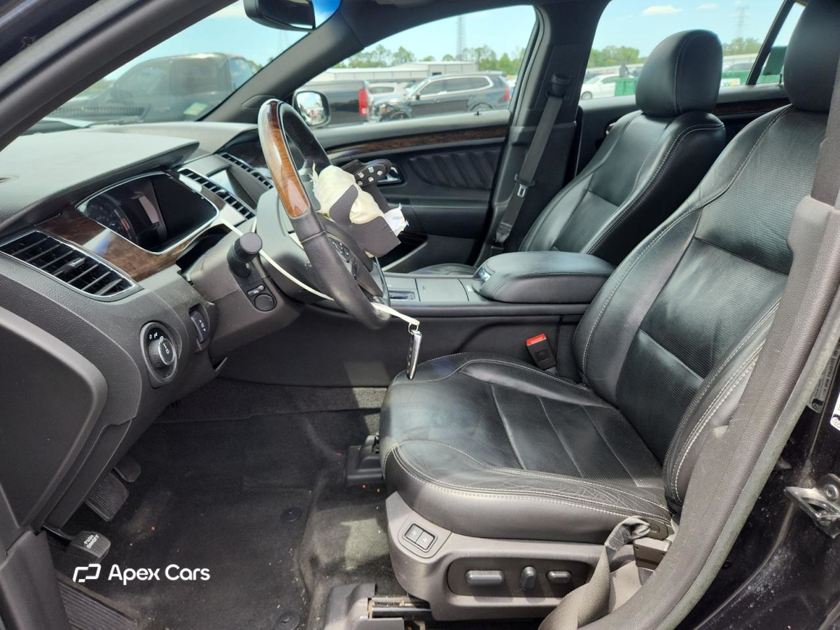 Ford Taurus 2016