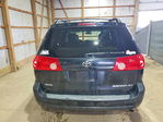 Toyota Sienna 2010