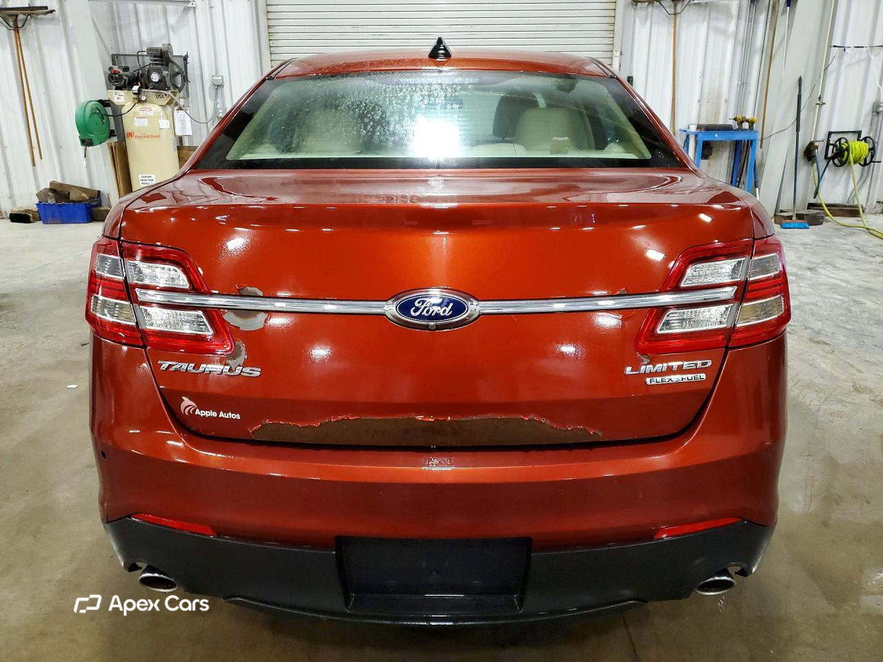Ford Taurus 2014