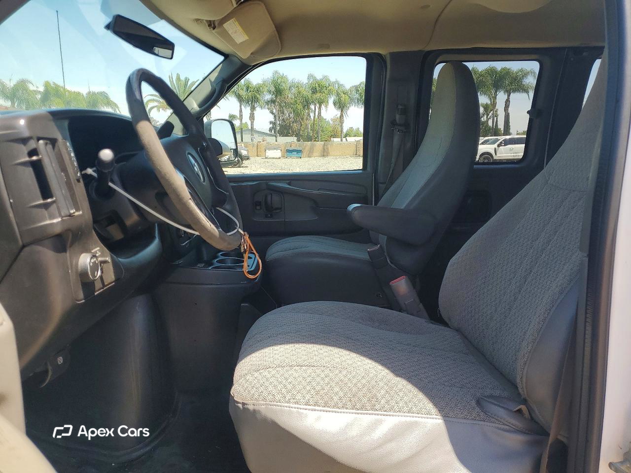 Chevrolet Express 2013