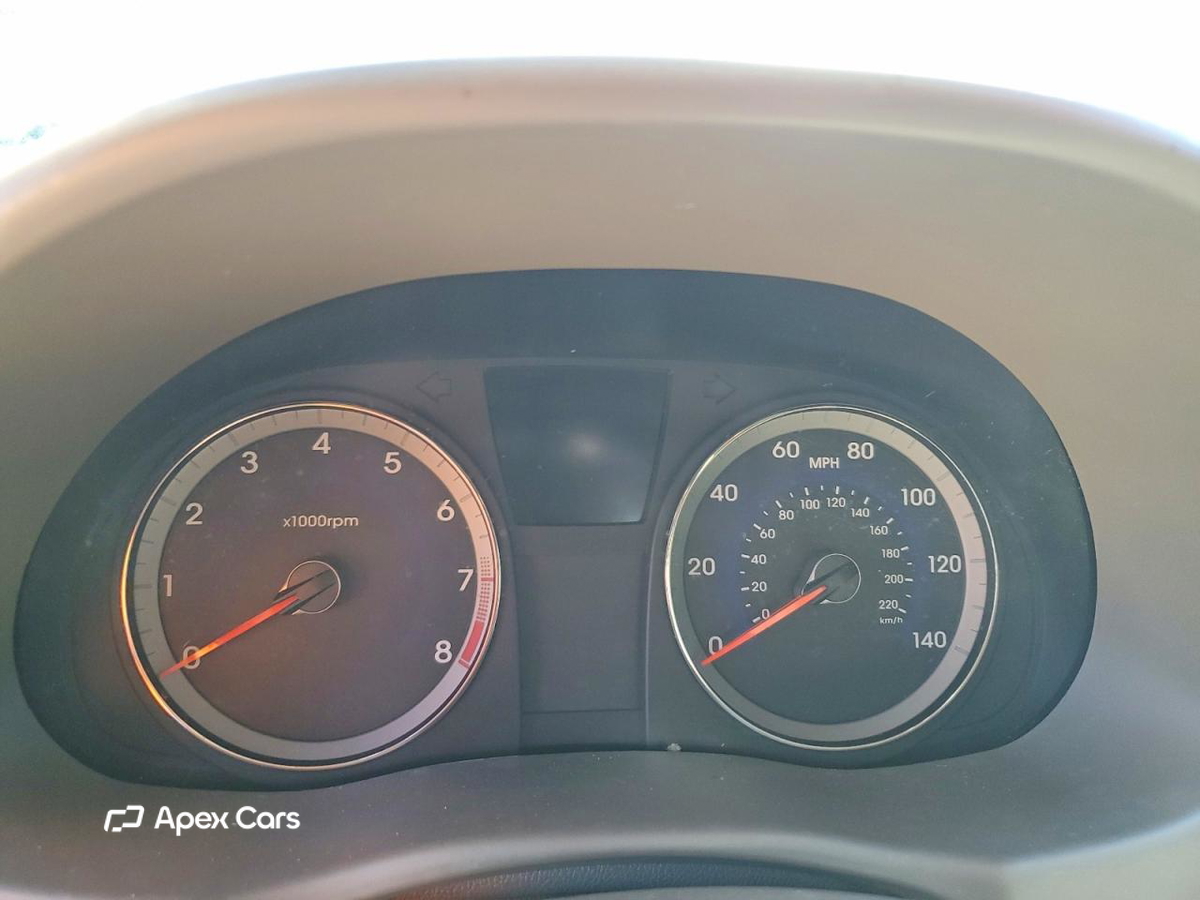 Hyundai Accent 2013