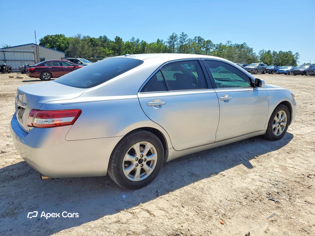 Toyota Camry 2011