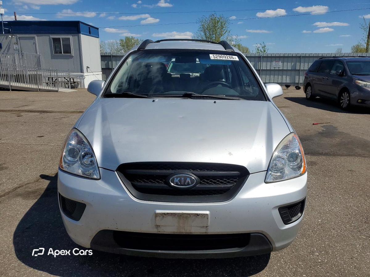 Kia Rondo 2008