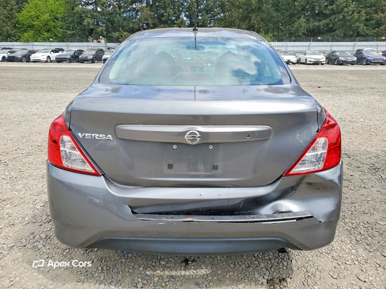 Nissan Versa 2016