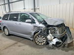 Toyota Sienna 2011