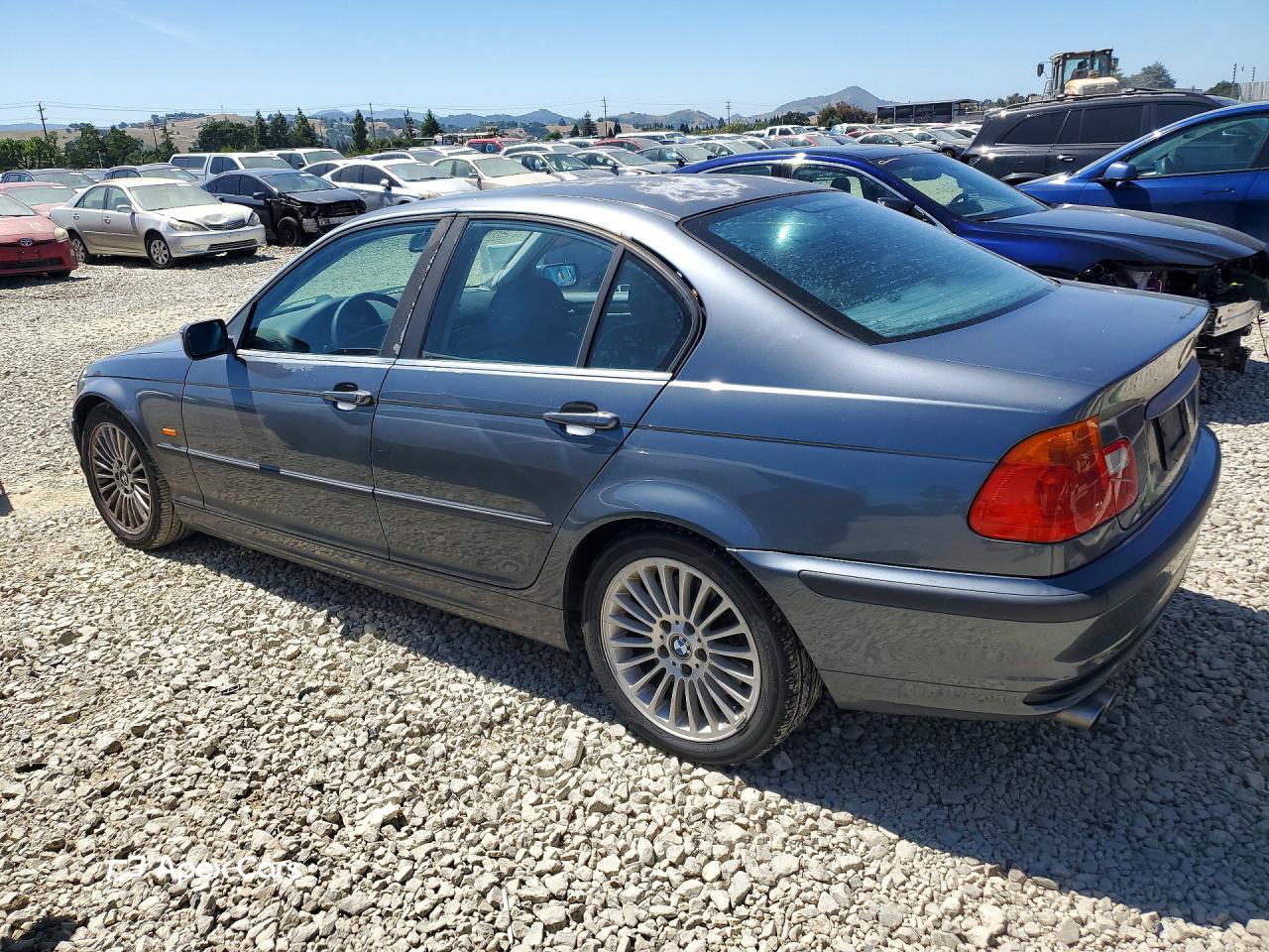 BMW Series 3 2001