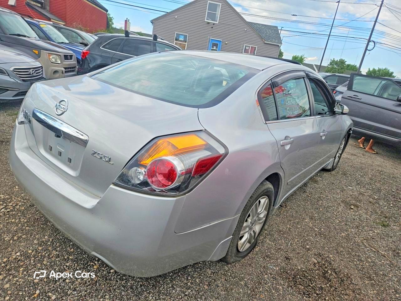 Nissan Altima 2012