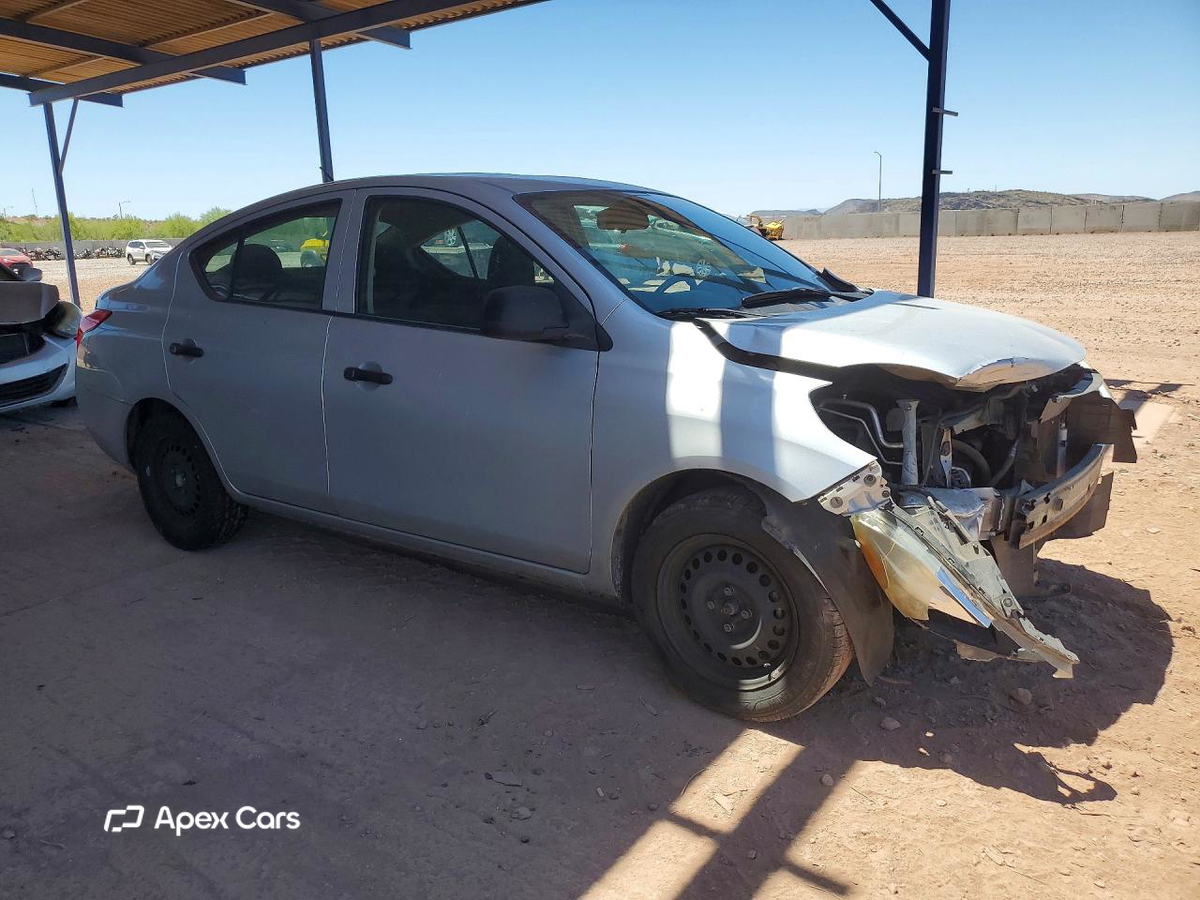Nissan Versa 2012