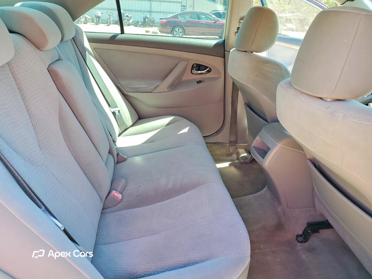 Toyota Camry 2011