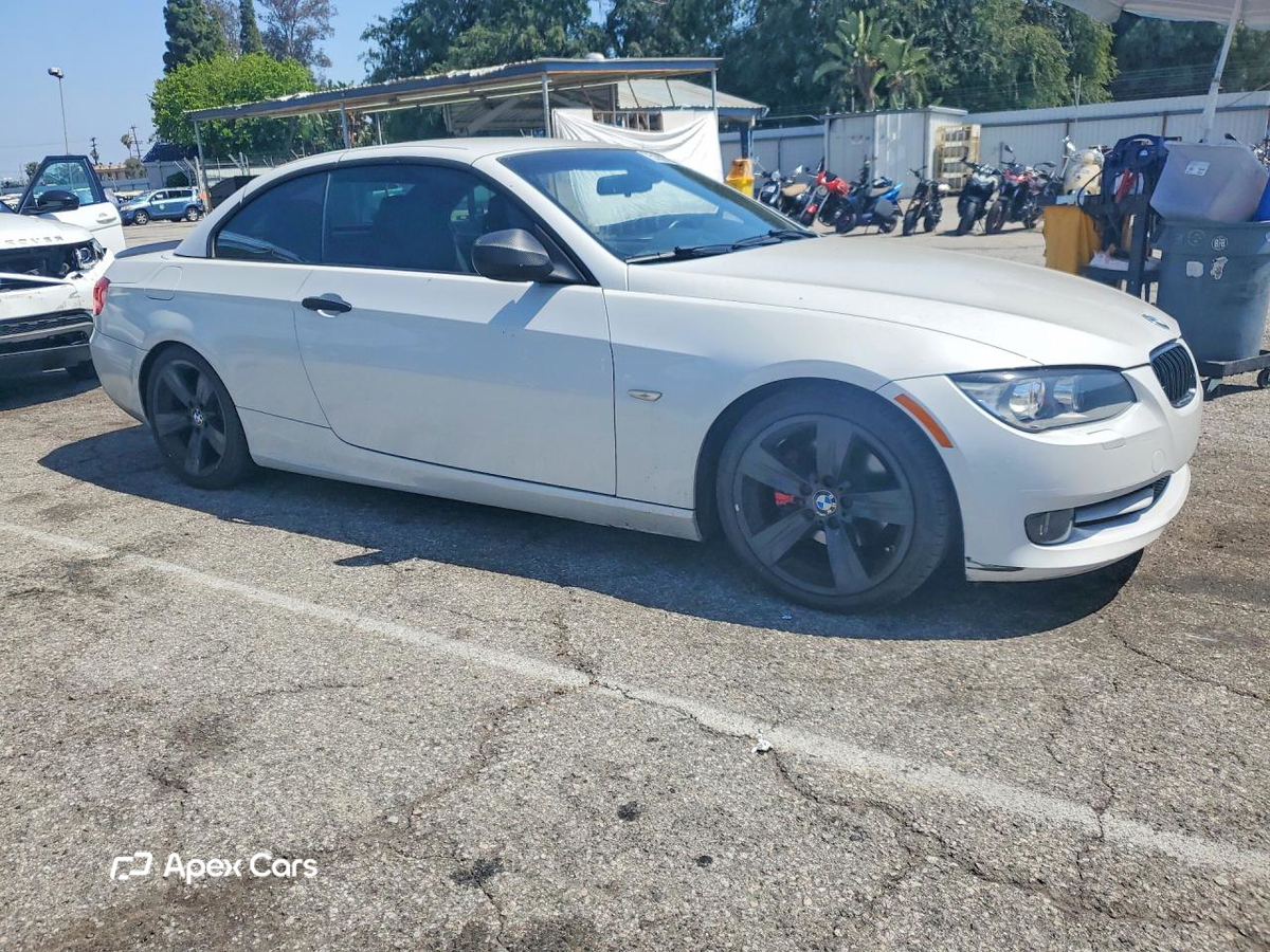BMW Series 3 2011