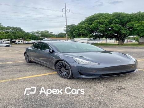 Tesla Model 3 2021 - Image 1 of 10