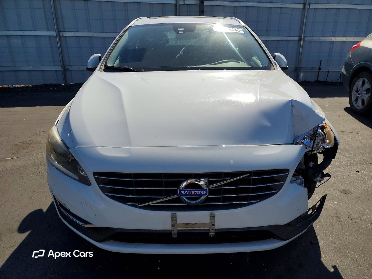 Volvo V60 2015