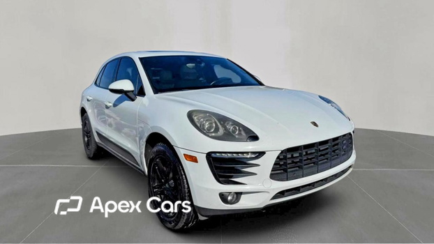 Porsche Macan 2018 - Image 1 of 10