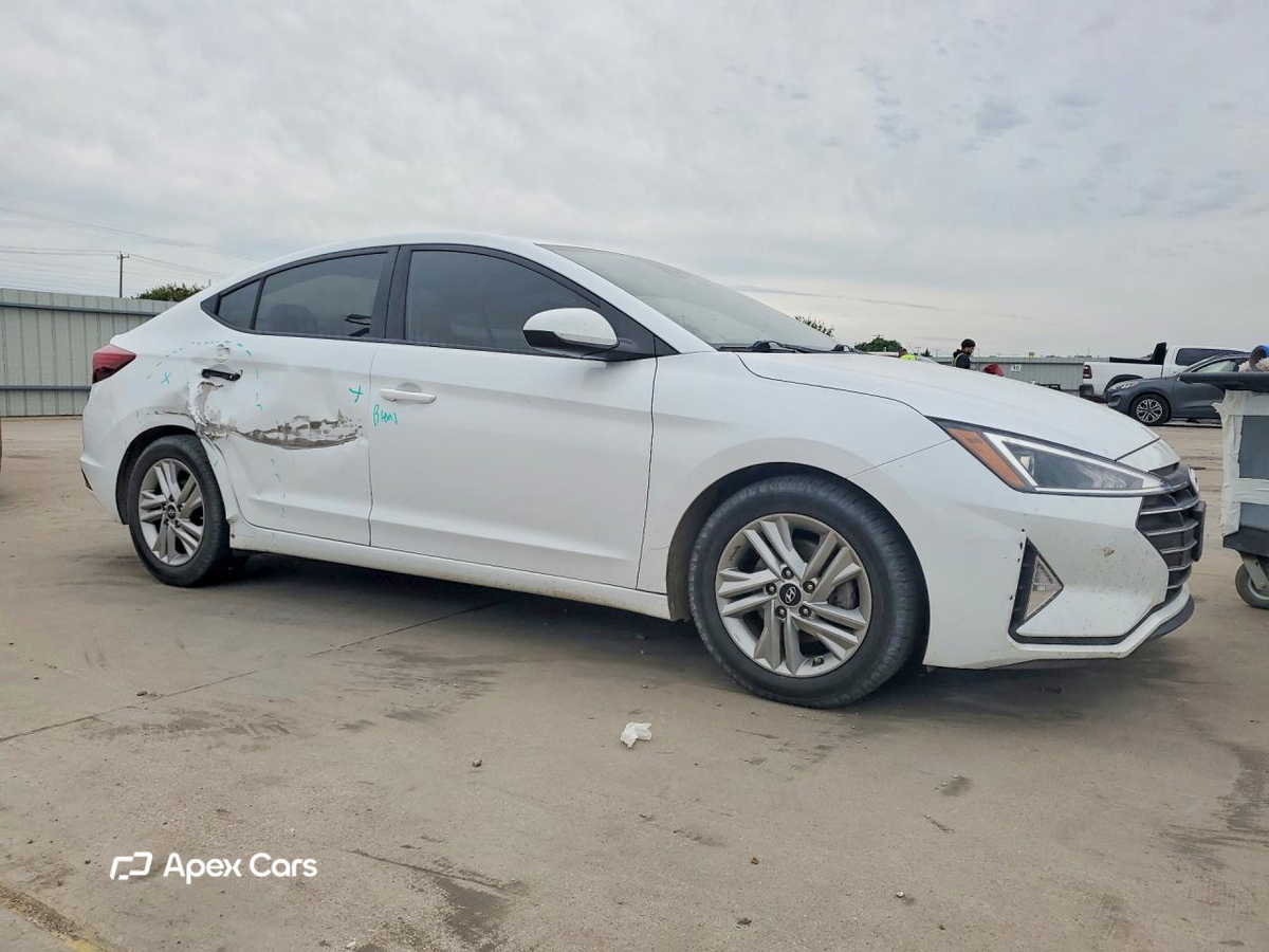 Hyundai Elantra 2020