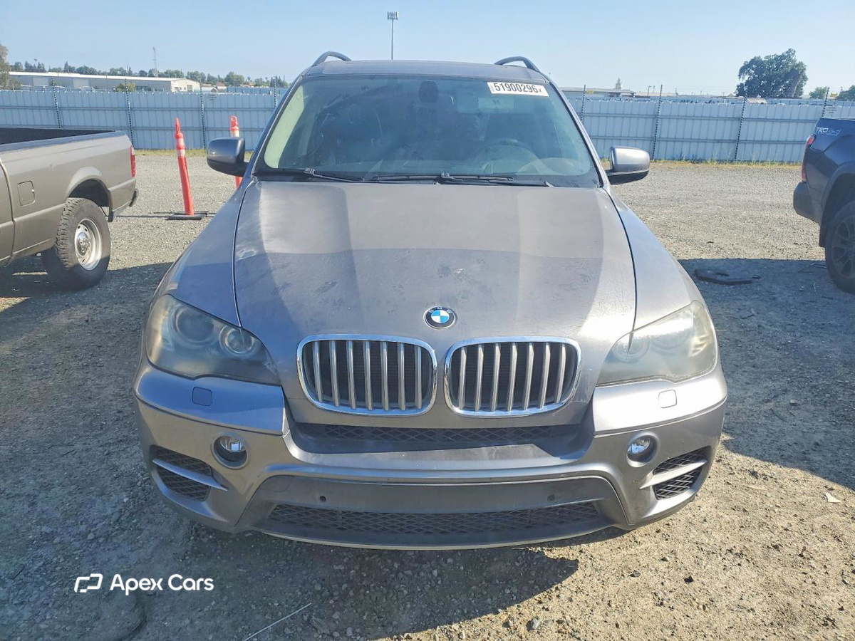 BMW X5 2011