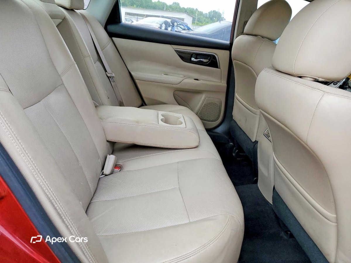 Nissan Altima 2015
