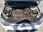 Mitsubishi Outlander 2015