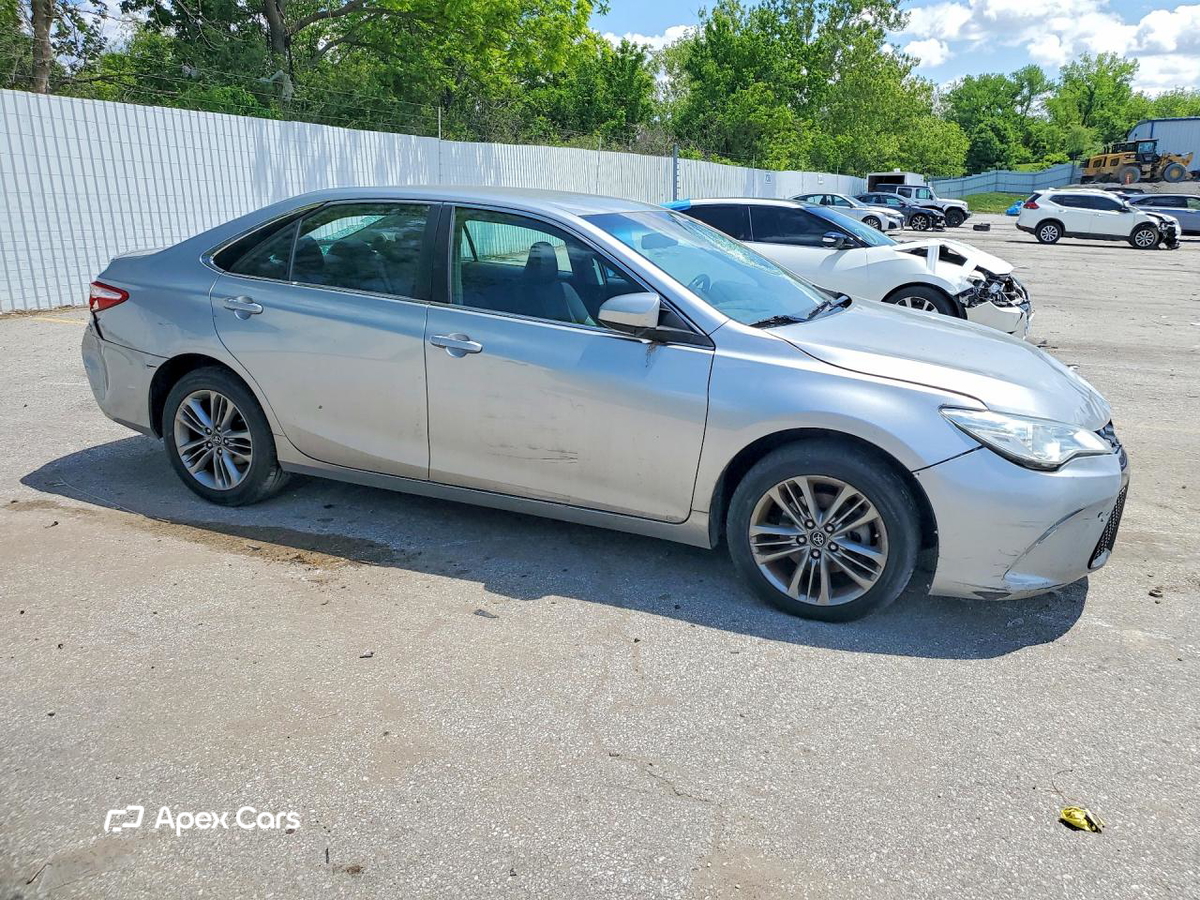 Toyota Camry 2017