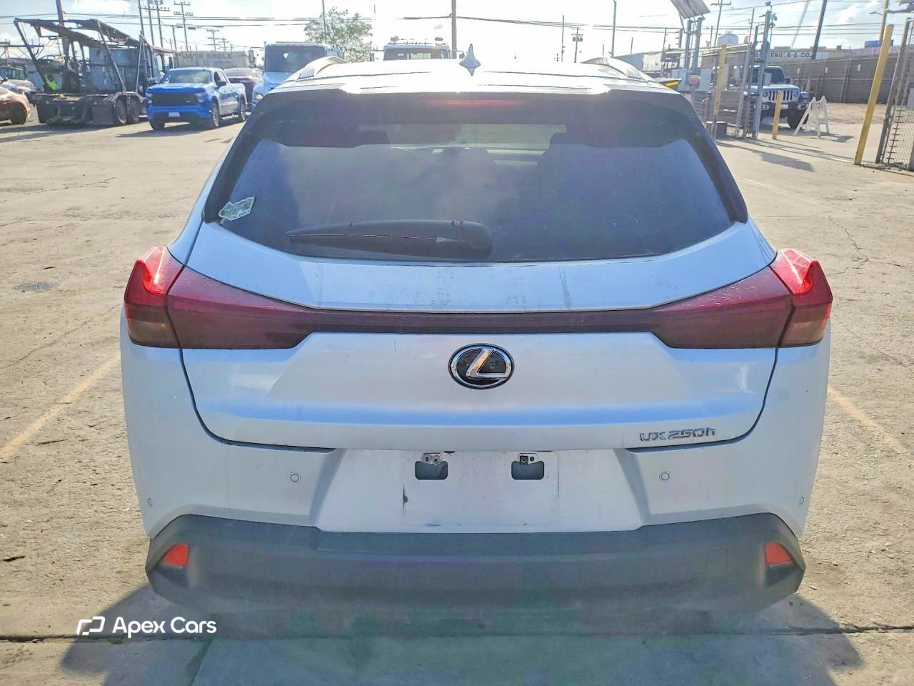 Lexus UX 2024