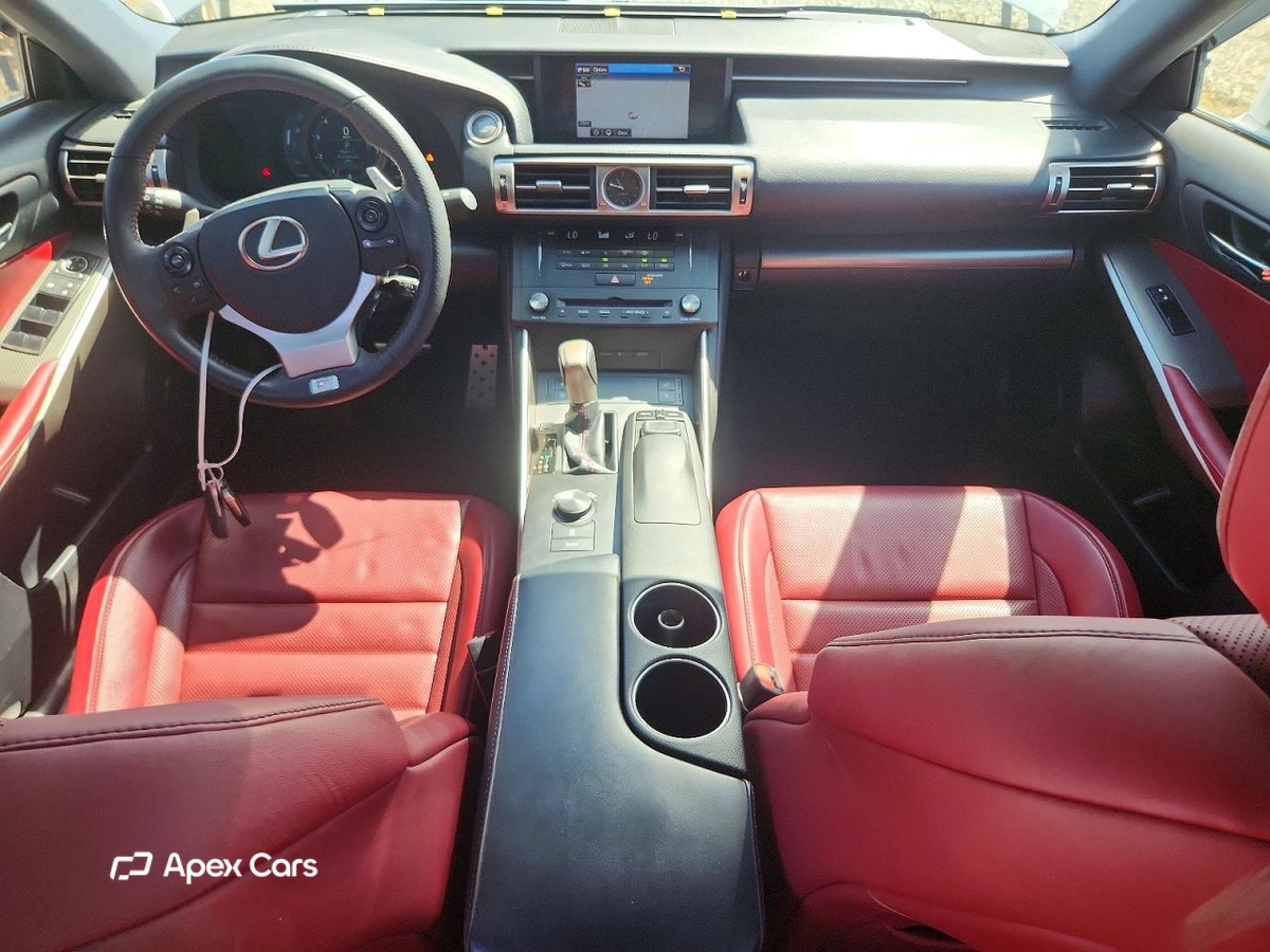 Lexus IS 2015