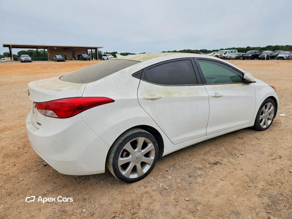 Hyundai Elantra 2013